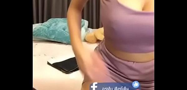  Uplive live show lộ hàng   Em đẹp em có  quyền được cho mọi người xem